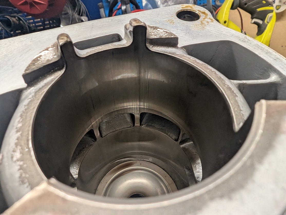 Veivaksel i hydraulikkpressen for retting